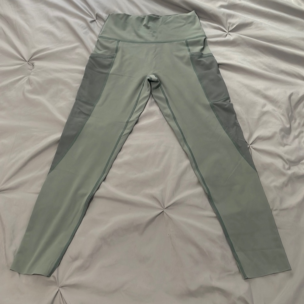 OFFLINE By Aerie Goals High Waisted Legging
7/8 Length